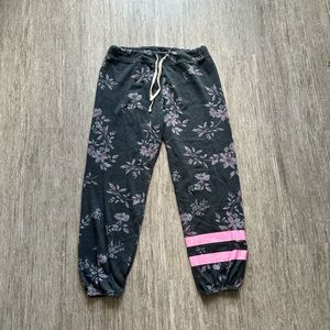 Sundry joggers